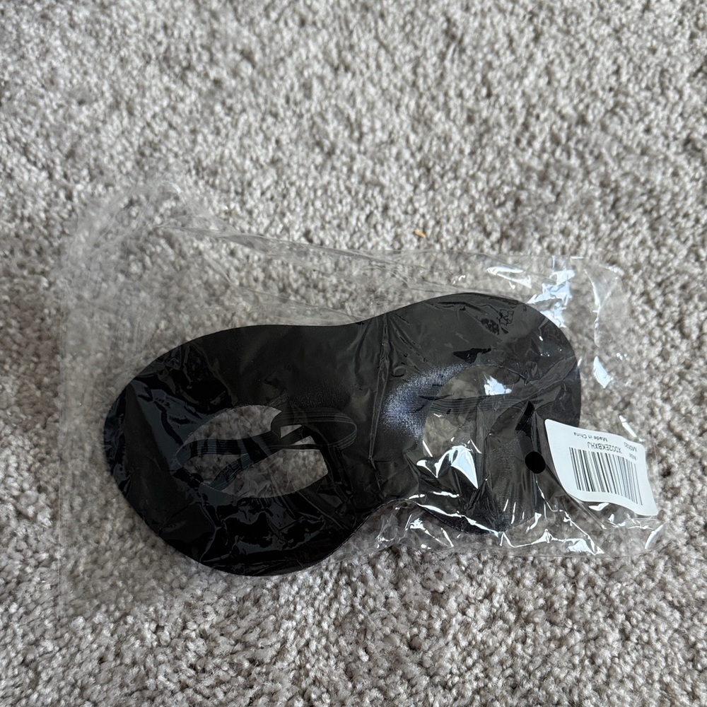 Amazon Black Eye Mask